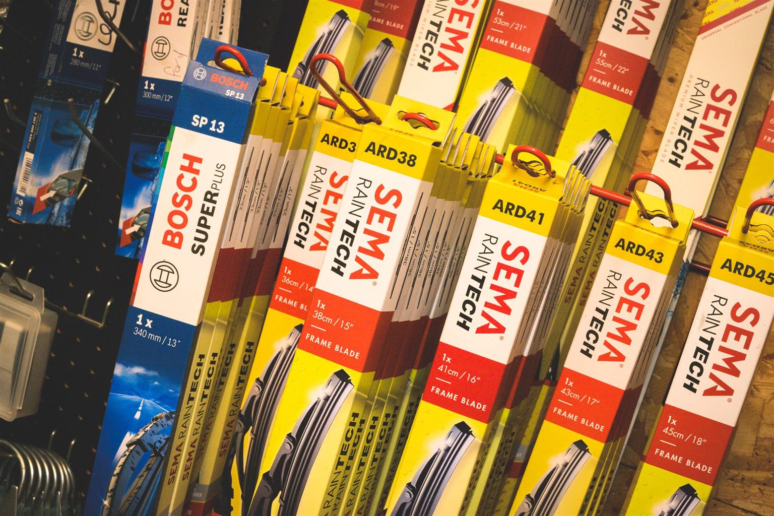 Langdon Motors extensive stock of replacement front and rear wiper blades